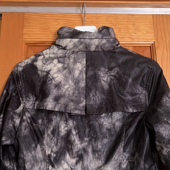 Lightweight Athletic Shell Jacket - Picture 3 of 5